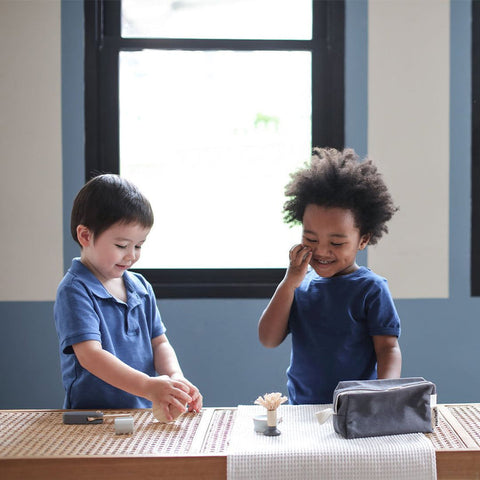 Plan Toys - Shaving Kit