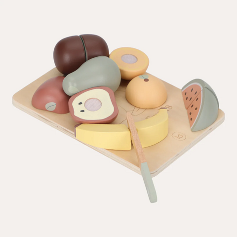 Little `Dutch - Slicing Fruit