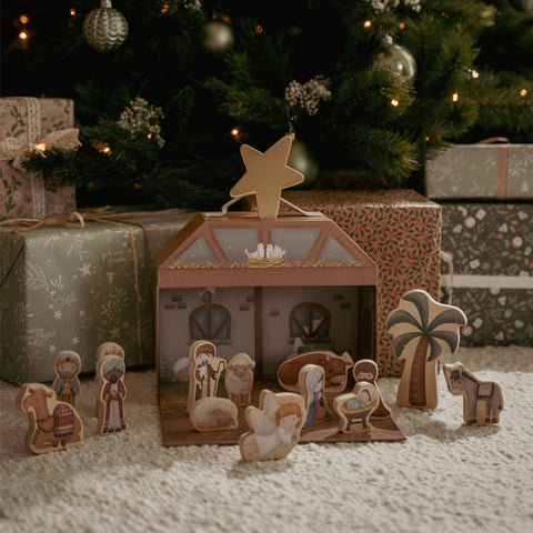 Little Dutch Nativity Scene & Wooden Figures