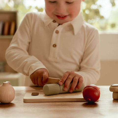 Little Dutch - Slicing Vegetables